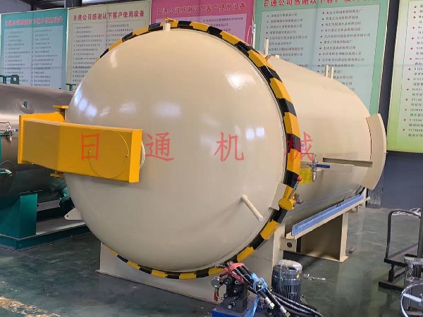 夾膠玻璃蒸壓釜