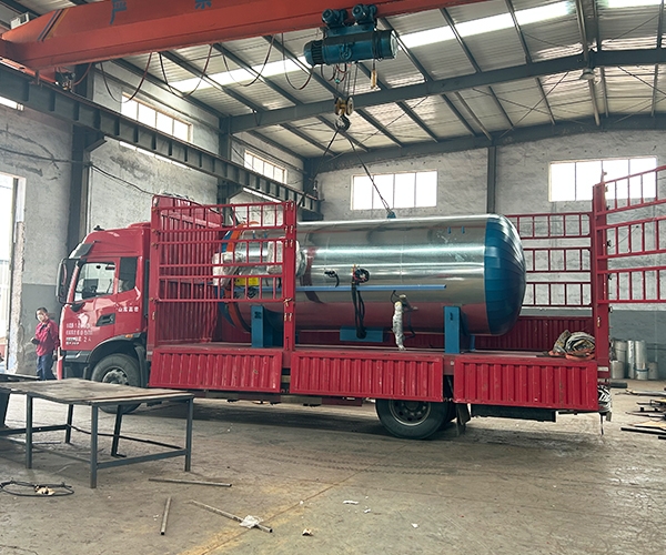 硫化罐順利發(fā)貨，全程護行！